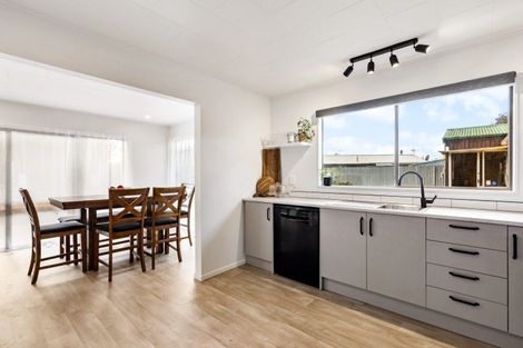 Photo of property in 186 Flaxmere Avenue, Flaxmere, Hastings, 4120