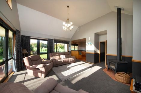 Photo of property in 52 River Road, Ashhurst, 4810