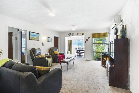 Photo of property in 2/10 Hunter Street, Hamilton Lake, Hamilton, 3204