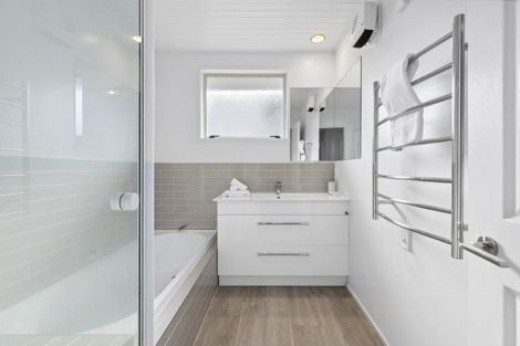 Photo of property in 64b Bills Way, Wanaka, 9305