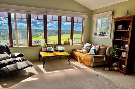 Photo of property in 67 Anzac Road, Waitakere, Auckland, 0816