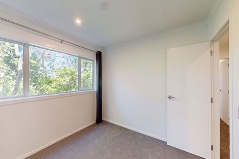 Photo of property in 3 Dunmail Way, Newlands, Wellington, 6037