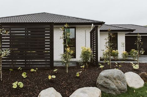 Photo of property in 2 Yulestar Place, Hawera, 4610