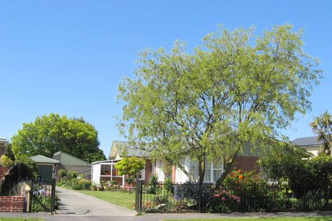 Photo of property in 4 Kingsgate Place, Burnside, Christchurch, 8053