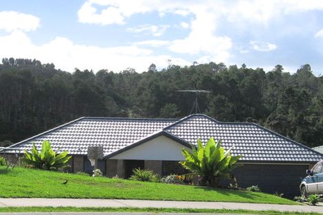 Photo of property in 81 Roberta Crescent, Orewa, 0931