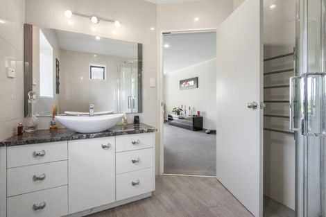 Photo of property in 215 Ongare Point Road, Tahawai, 3170