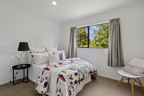 Photo of property in 40f Weatherly Road, Torbay, Auckland, 0630