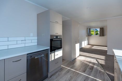 Photo of property in 87 Carisbrooke Street, Aranui, Christchurch, 8061