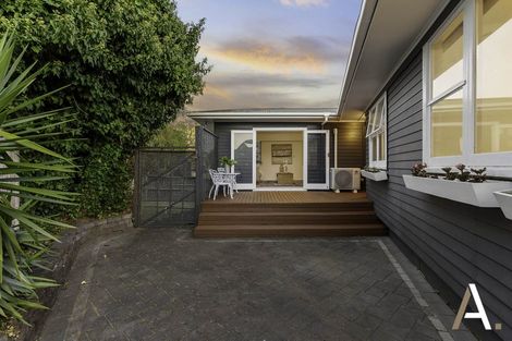 Photo of property in 80 La Trobe Street, Pakuranga Heights, Auckland, 2010