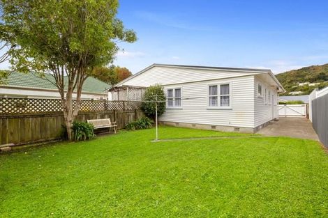 Photo of property in 329 Waiwhetu Road, Fairfield, Lower Hutt, 5011