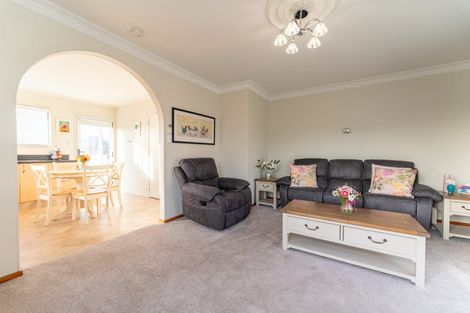 Photo of property in 1/52 Avenue Road, West End, Timaru, 7910