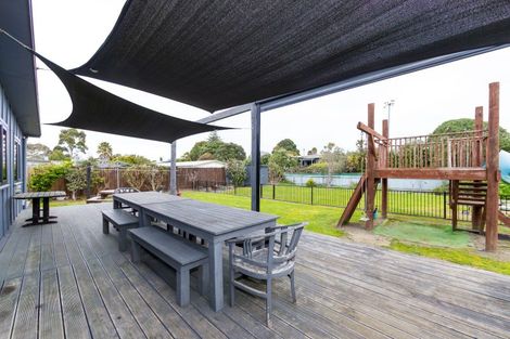 Photo of property in 12 Domain Road, Haumoana, 4102