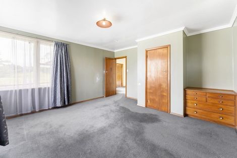 Photo of property in 15 Fox Street, Woodville, 4920