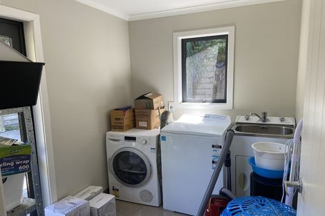 Photo of property in 138 George Street, Stokes Valley, Lower Hutt, 5019