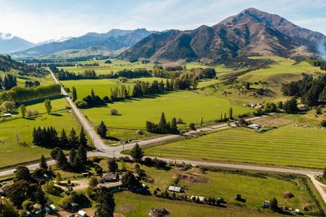 Photo of property in 654 Lake Hawea-albert Town Road, Albert Town, Wanaka, 9382