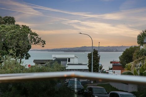 Photo of property in 11 Gulf Crest, Bucklands Beach, Auckland, 2012