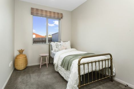 Photo of property in 41 Sapperton Drive, Henderson, Auckland, 0612