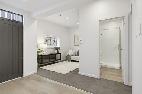 Photo of property in 121d The Parade, Island Bay, Wellington, 6023
