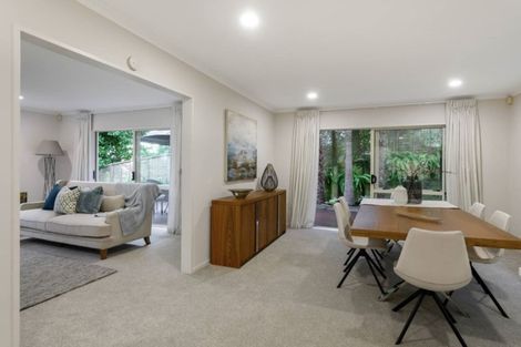 Photo of property in 5a Luana Way, Bucklands Beach, Auckland, 2014