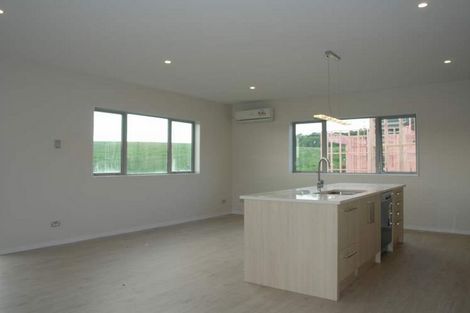 Photo of property in 15 Kaipuke Crescent, Gulf Harbour, Whangaparaoa, 0930