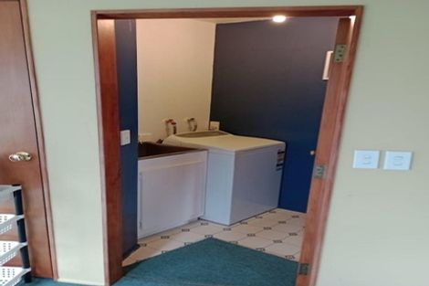 Photo of property in 321 Marine Drive, York Bay, Lower Hutt, 5013