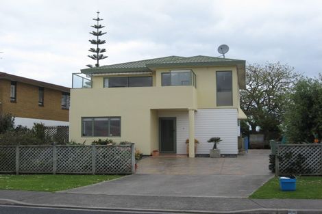 Photo of property in 1343 Whangaparaoa Road, Army Bay, Whangaparaoa, 0930