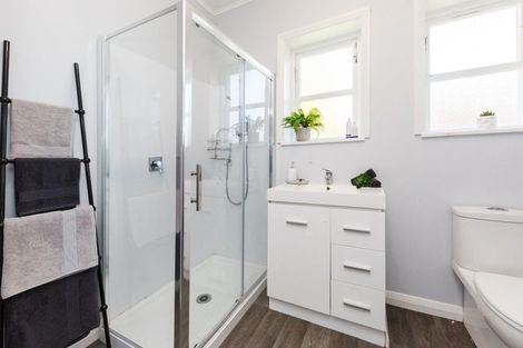Photo of property in 10 Mansford Place, West End, Palmerston North, 4412