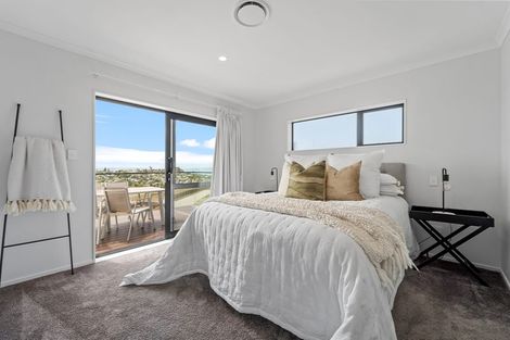 Photo of property in 4 Ti Tree Lane, Stanmore Bay, Whangaparaoa, 0932