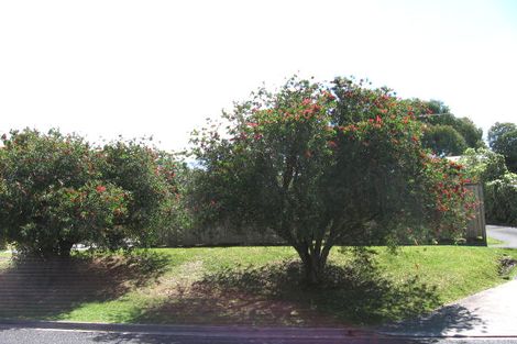 Photo of property in 1/6 Auld Street, Torbay, Auckland, 0630