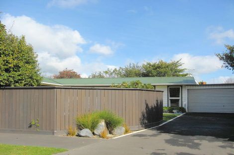 Photo of property in 1 Burrows Place, Ilam, Christchurch, 8041
