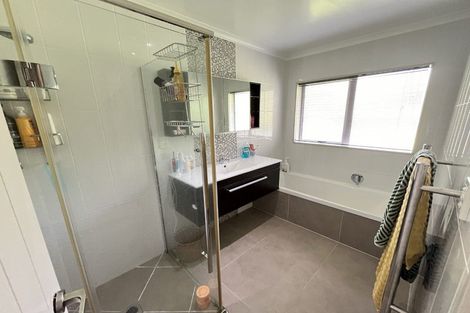 Photo of property in 3 Pohutukawa Place, Karaka, Papakura, 2113