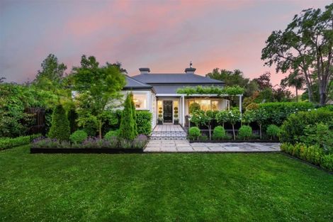 Photo of property in 34 Glandovey Road, Fendalton, Christchurch, 8052