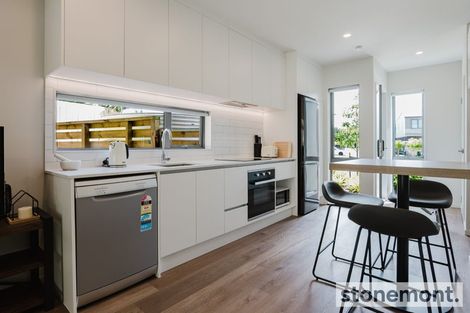 Photo of property in 26 Earlsworth Road, Mangere East, Auckland, 2024