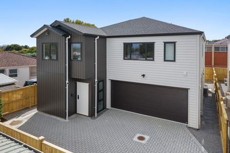 Photo of property in 60c Hutchinsons Road, Bucklands Beach, Auckland, 2014