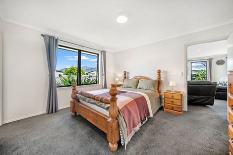 Photo of property in 7 Kepler Place, Te Anau, 9600