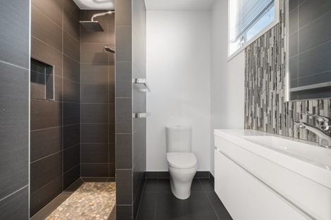 Photo of property in 18 Milano Boulevard, Karaka, Papakura, 2113