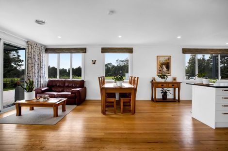 Photo of property in 145 Johns Road, Tariki, Inglewood, 4388