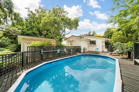 Photo of property in 22 Freemans Way, Pinehaven, Upper Hutt, 5019