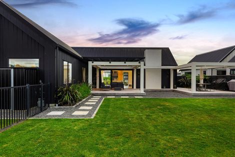 Photo of property in 3 Drovers Way, Riverhead, 0820