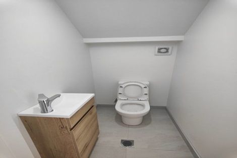 Photo of property in 91d Glenmore Road, Sunnyhills, Auckland, 2010