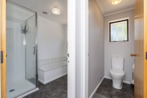 Photo of property in 2 Kanawa Street, Waikanae, 5036