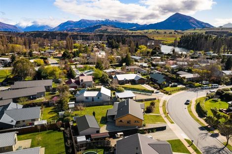 Photo of property in 24 Frye Crescent, Albert Town, Wanaka, 9305