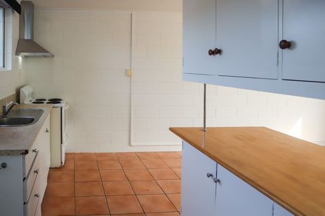 Photo of property in 2/21 Olliviers Road, Phillipstown, Christchurch, 8011