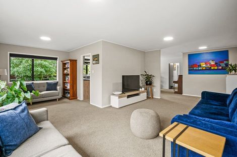 Photo of property in 62 Heta Road, Highlands Park, New Plymouth, 4312