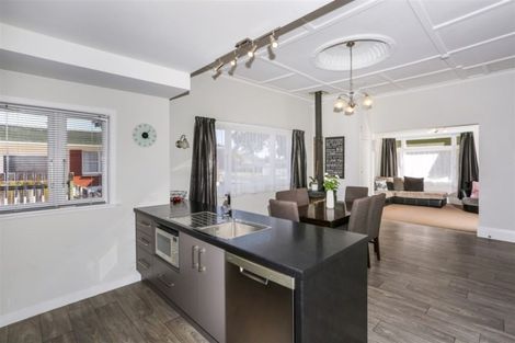 Photo of property in 95 Seddon Street, Pukekohe, 2120