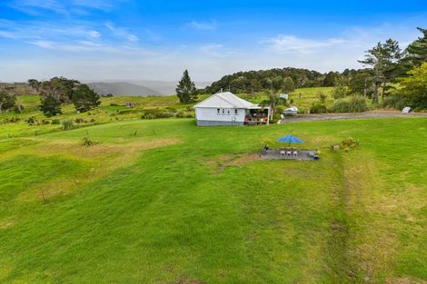 Photo of property in 817a Whakapirau Road, Whakapirau, 0583
