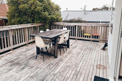 Photo of property in 10 Fordham Street, Beach Haven, Auckland, 0626