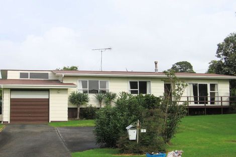 Photo of property in 1 Thorburn Avenue, Red Beach, 0932