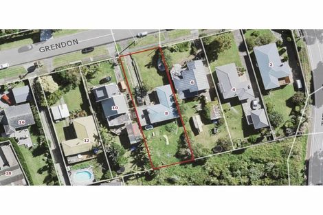 Photo of property in 8 Grendon Road, Titirangi, Auckland, 0604