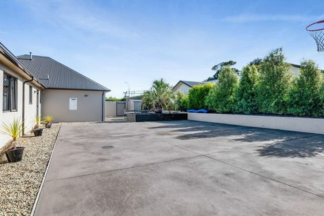 Photo of property in 5-7 Adam Lile Drive, Highlands Park, New Plymouth, 4312